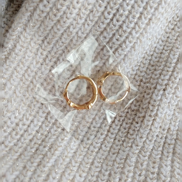 Cracco Jewelry Nwot Cracco Hoop Earrings Gold With Stones Poshmark